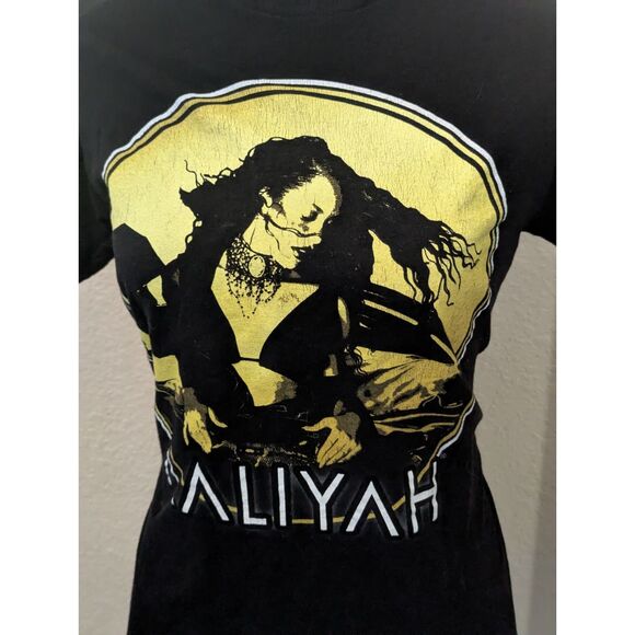 AALIYAH R&B Princess T-Shirt S Black Gold 90s Y2K Ripple Junction Licensed Tee - Picture 2 of 6